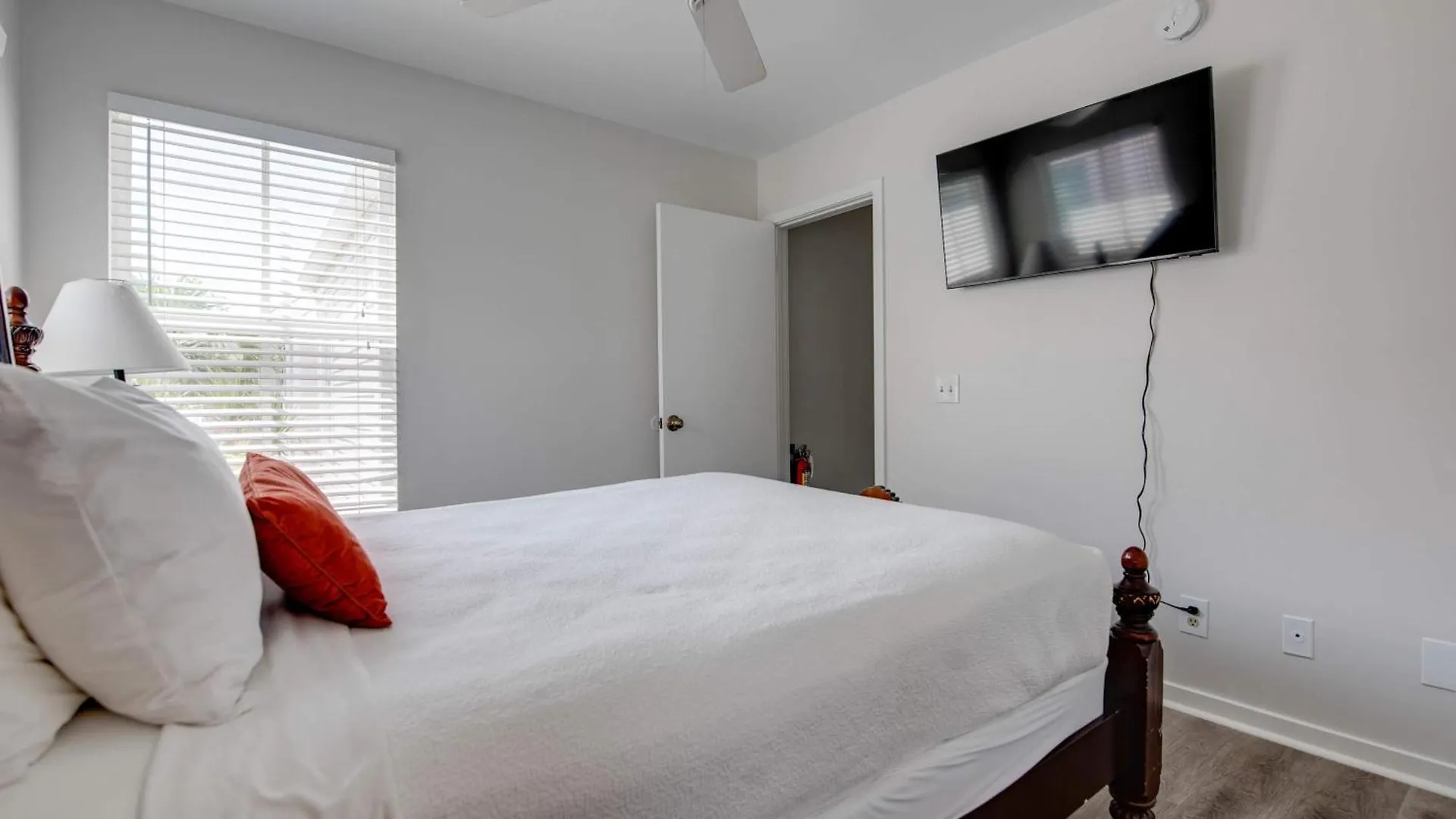 Σπίτι διακοπών New! Villa Positano - Duval Square Condo, Pool, Hot Tub & Parking Κι Γουέστ